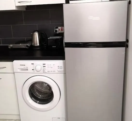 Daire Freminore Eden *